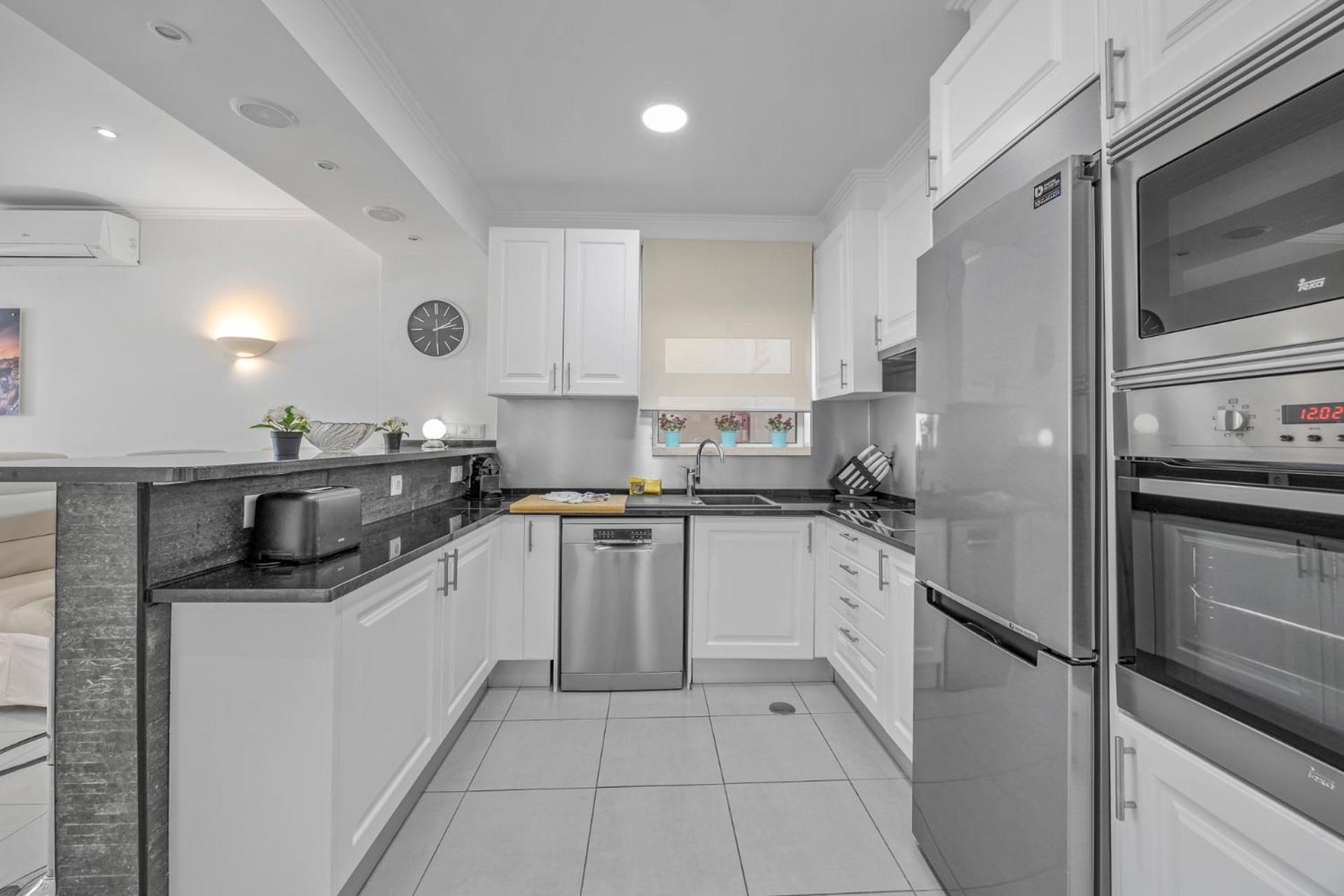 Old Town Beach Apartments Албуфейра Екстериор снимка